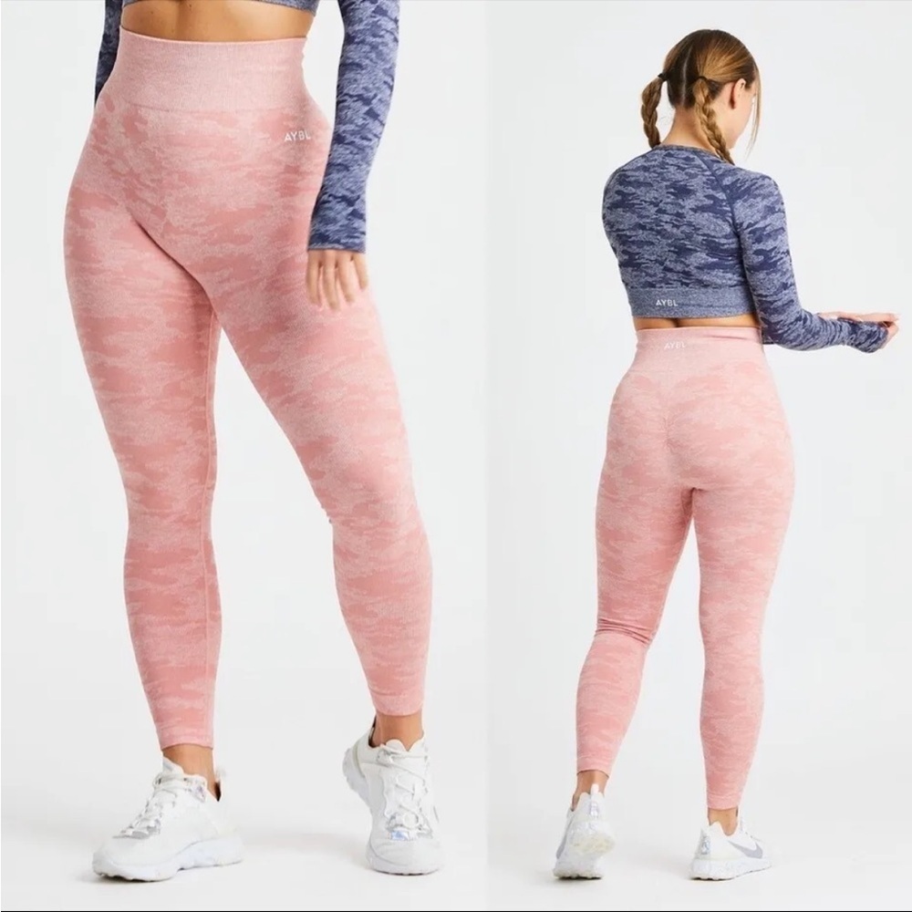 AYBL Pink Camo Evolve Seamless Butt Scunch‎ 7/8 Leggings